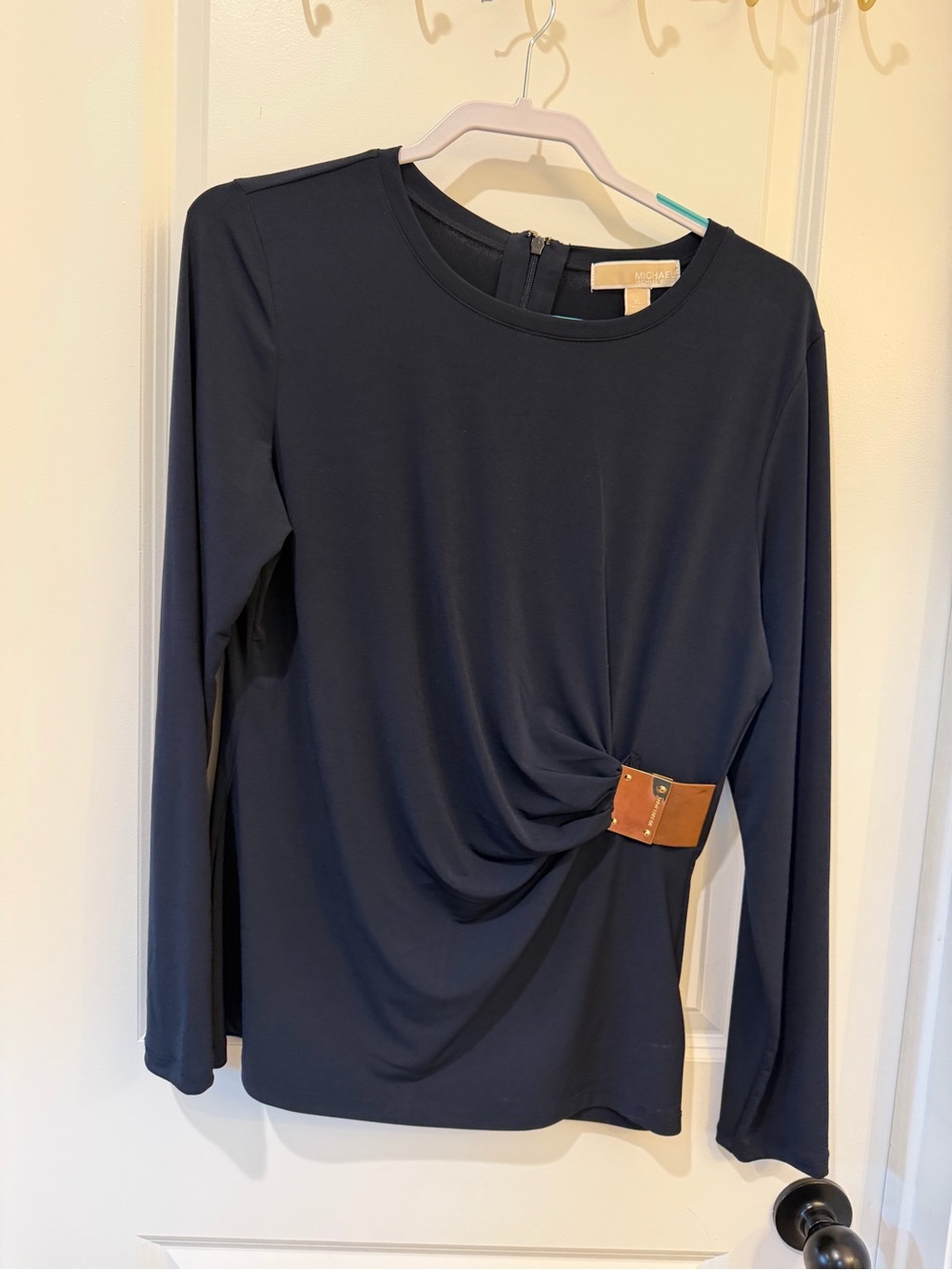 MICHAEL Michael Kors NWT Navy Long-Sleeve Twist Front Top with Brown Accent